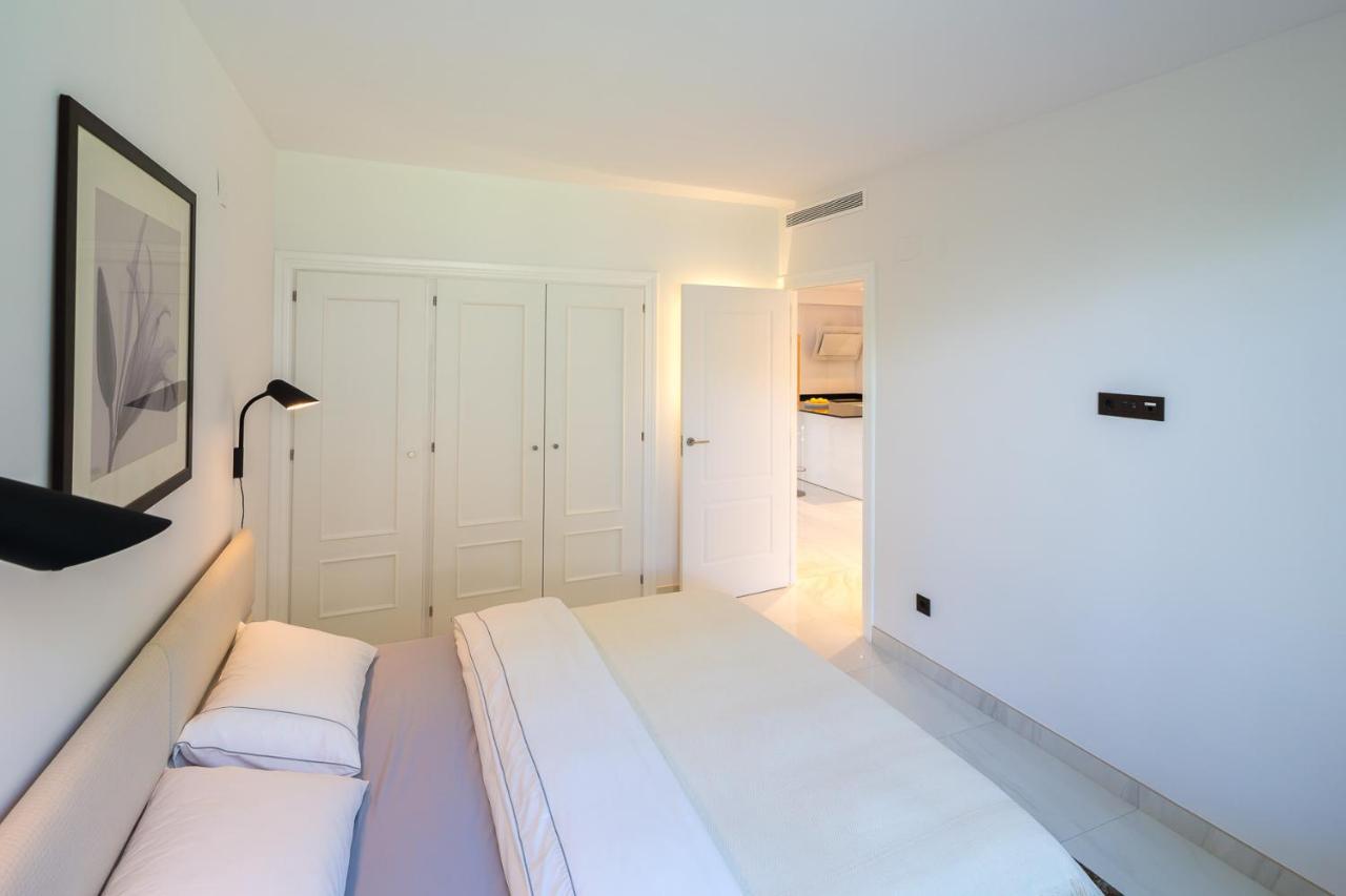 Jardines Las Golondrinas Apartments Elviria 马尔韦利亚 外观 照片