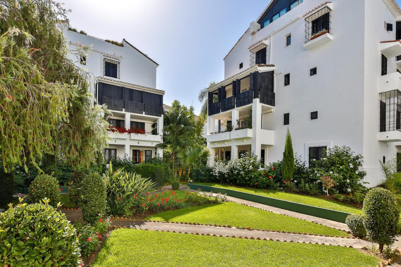 Jardines Las Golondrinas Apartments Elviria 马尔韦利亚 外观 照片