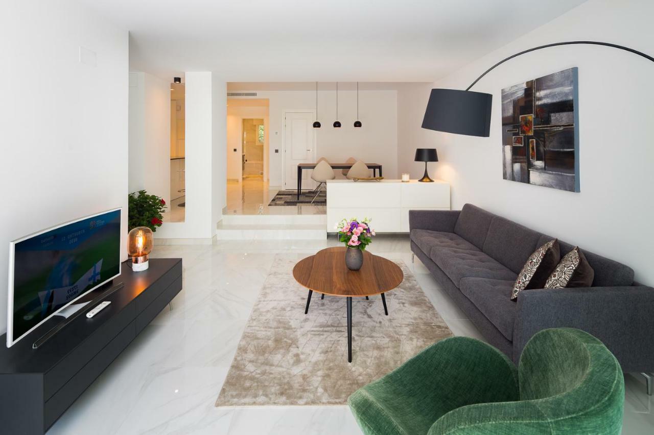 Jardines Las Golondrinas Apartments Elviria 马尔韦利亚 外观 照片