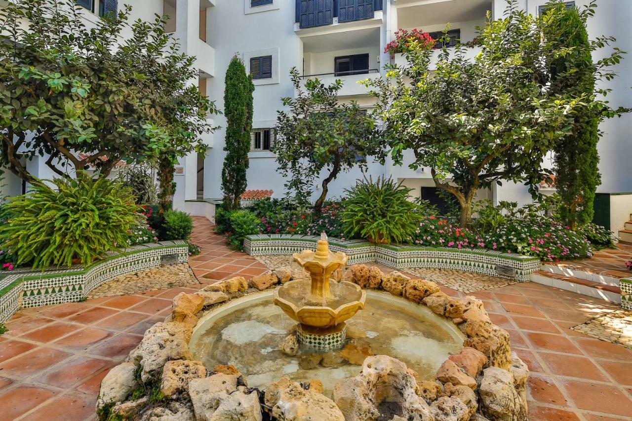 Jardines Las Golondrinas Apartments Elviria 马尔韦利亚 外观 照片